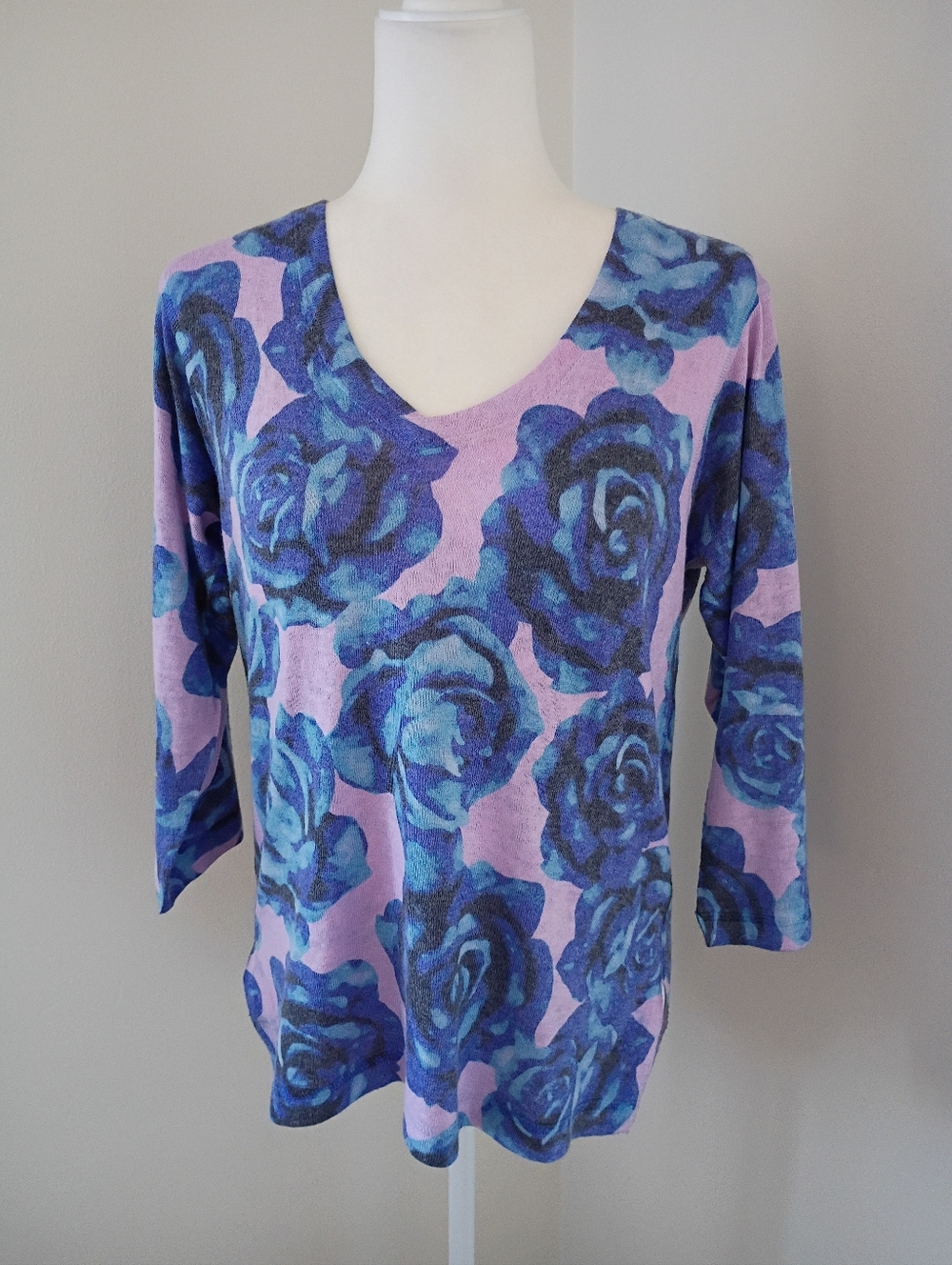 Nally & Millie Purple Rose Lightweight Pullover Sweater Size Small